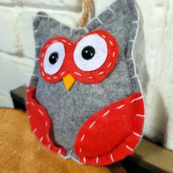 3/$25 Cute Hand-Stitched Owl Hanging Decor - Picture 6 of 7
